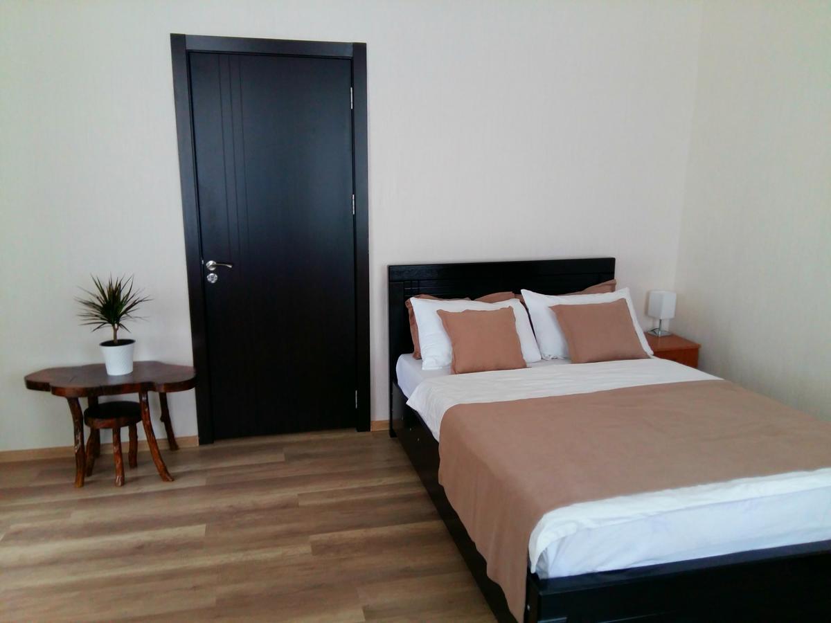 Gulo'S Home Tiflis Exterior foto