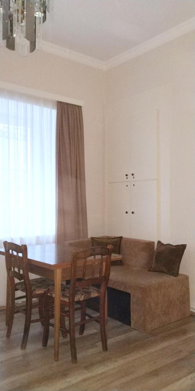Gulo'S Home Tiflis Exterior foto